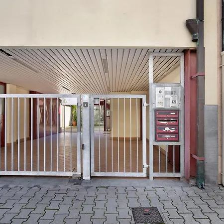Oasi Di Comfort A Daire Viareggio